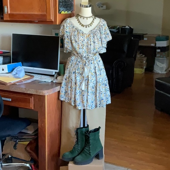 NWOT Cynthia Rowley Flower Tiered Dress in Size S - Picture 2 of 16